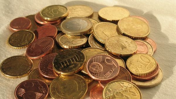 Valutapåslag: spille i euro med norsk kort Bankens påslag, kortselskapets kurs og kroneval
